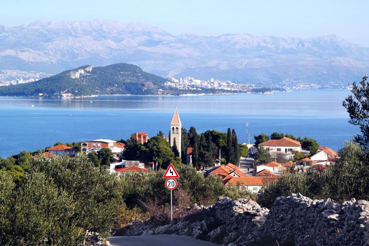Apartments By The Sea Slatine, Ciovo - 1128 מראה חיצוני תמונה