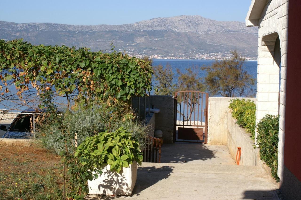 Apartments By The Sea Slatine, Ciovo - 1128 מראה חיצוני תמונה