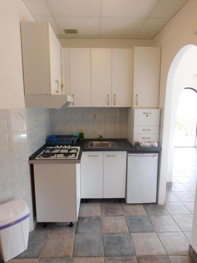 Apartments By The Sea Slatine, Ciovo - 1128 מראה חיצוני תמונה