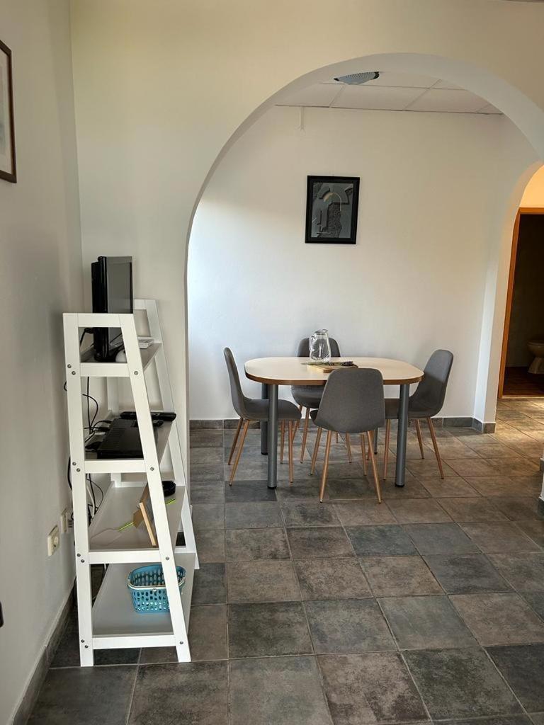 Apartments By The Sea Slatine, Ciovo - 1128 חדר תמונה