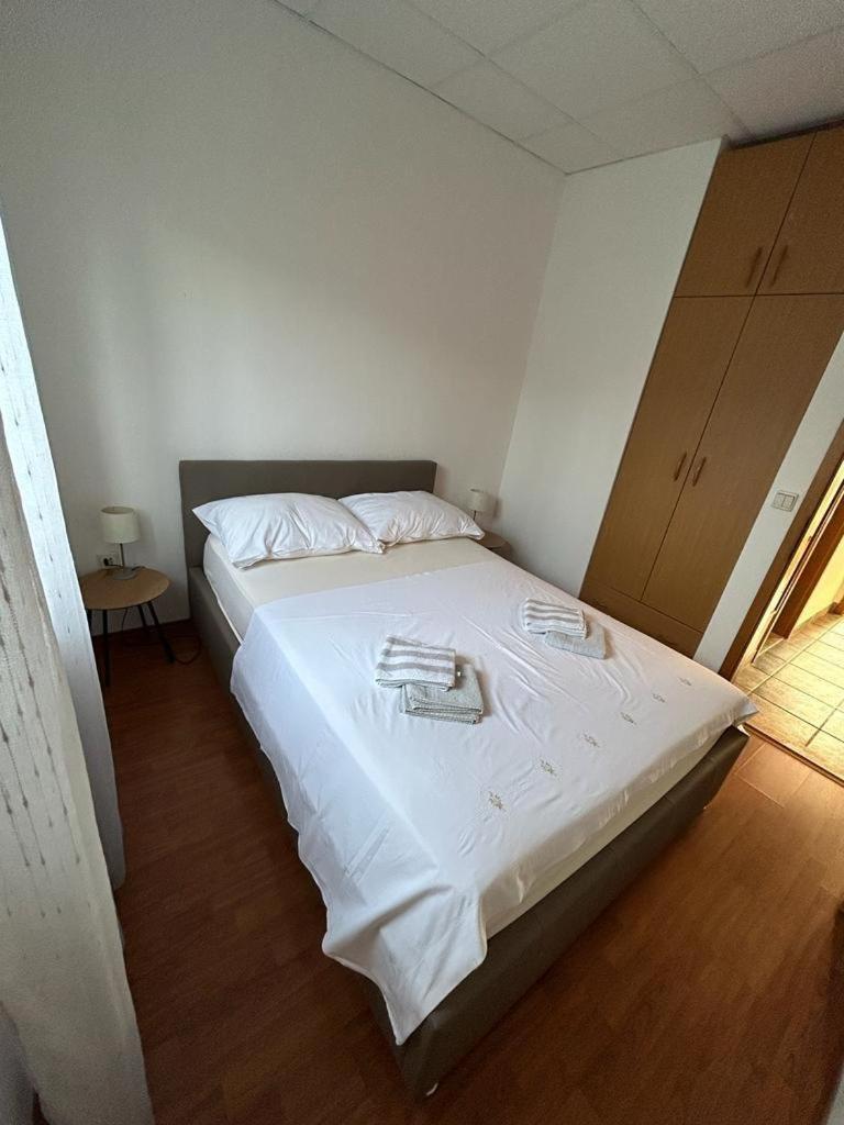 Apartments By The Sea Slatine, Ciovo - 1128 חדר תמונה